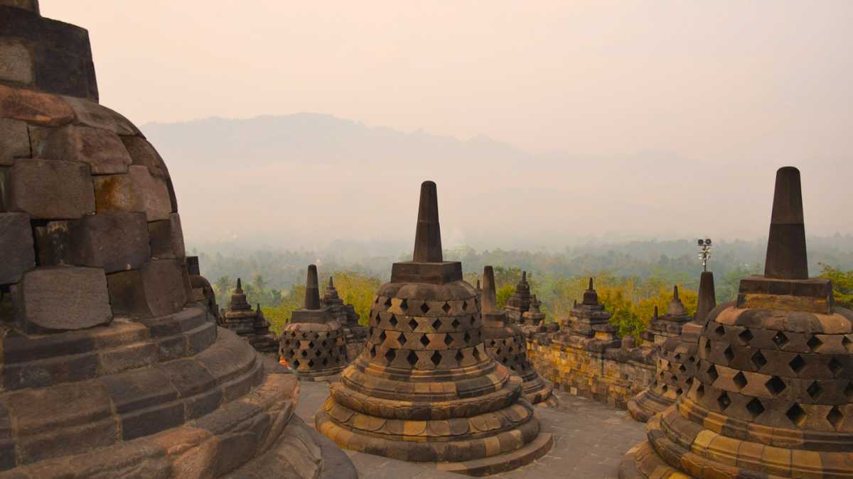 Temple de Borobodur sur l'île de Java, Indonésie - carnet de voyage de la digital mother